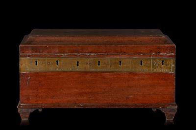 ccc206ae-e6df-4d3a-8410-bb4723cfb2a5.jpg; 11084; ;